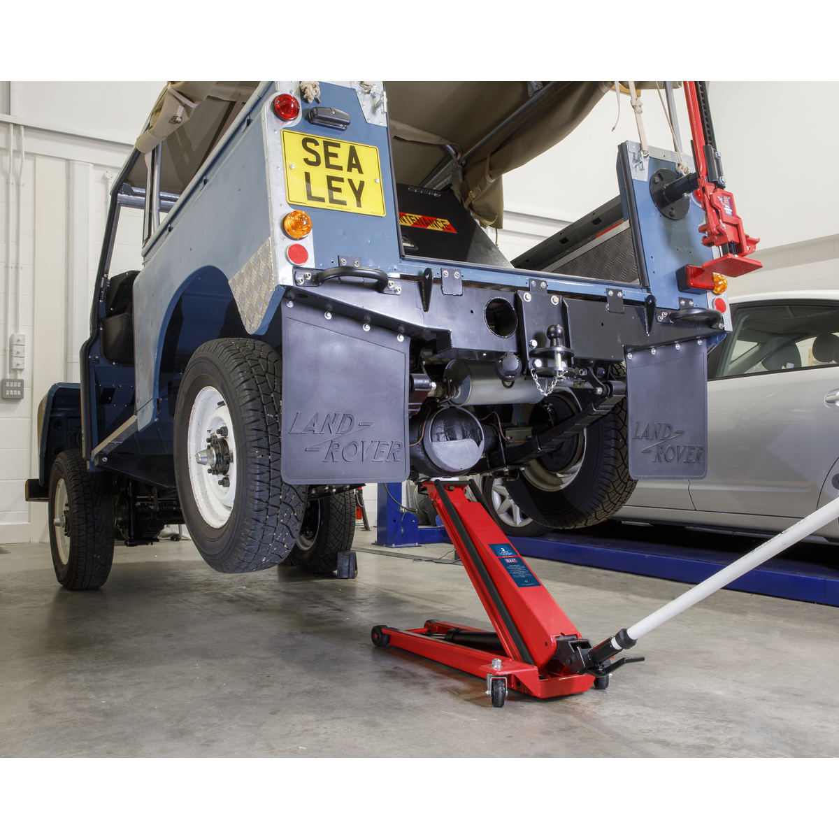 Sealey 2tonne High Lift Low Entry Trolley Jack 2200HL
