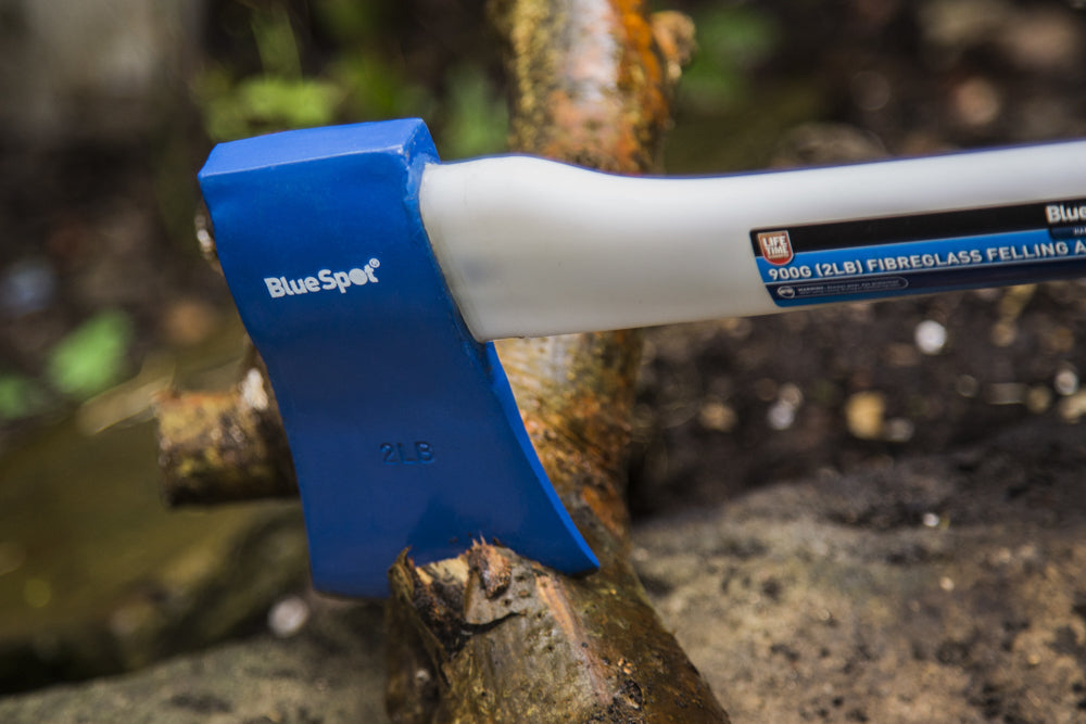 BlueSpot 0.9kg (2lb) Fibreglass Felling Axe 26604