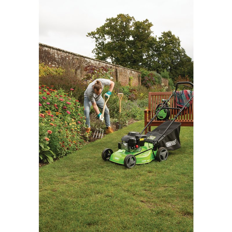 Draper Composite Deck Petrol Lawn Mower, 390mm, 132cc/3.3HP DRA-58567