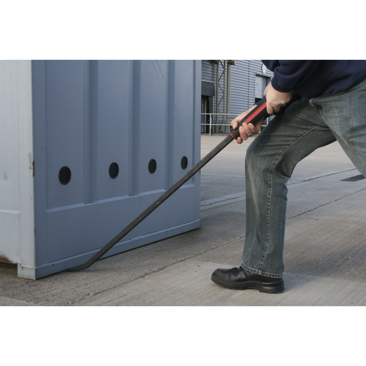 Sealey 1220mm Heavy-Duty 45° Pry Bar with Hammer Cap AK9134