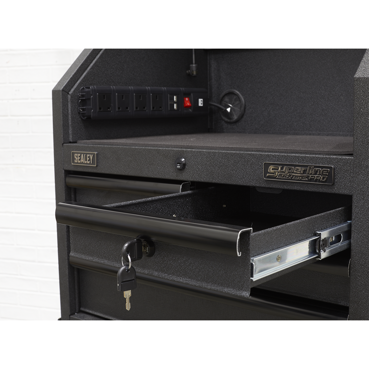 Sealey 4 Drawer 660mm Topchest with Soft Close Drawers & Power Strip AP2704BE