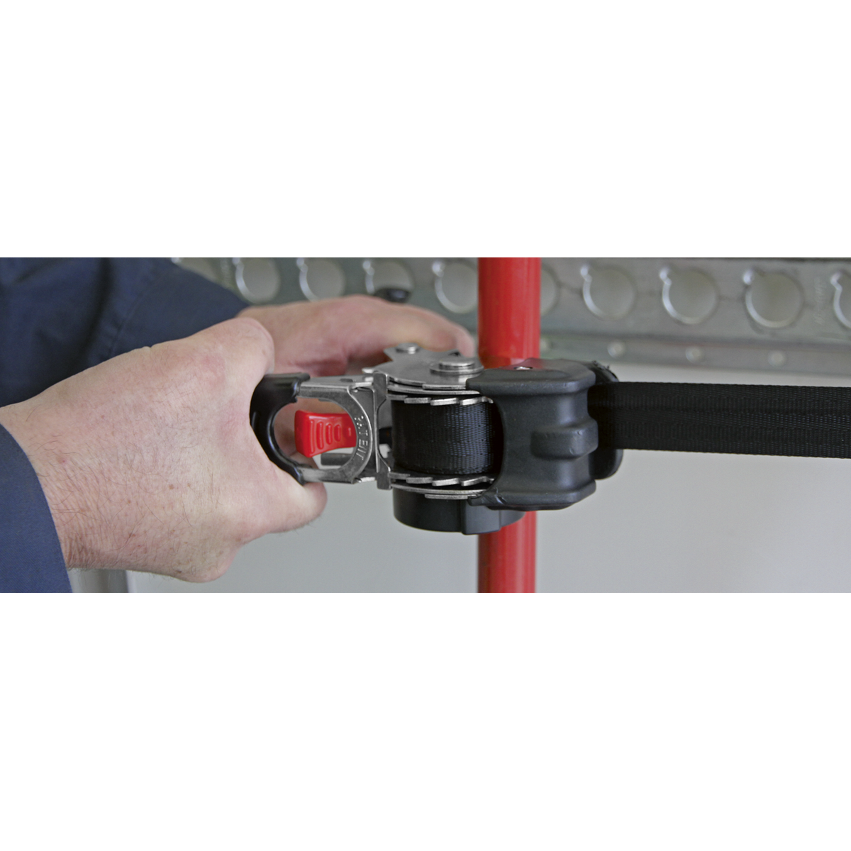 Sealey 25mm x 3m Auto Retractable Ratchet Tie Down ATD25301