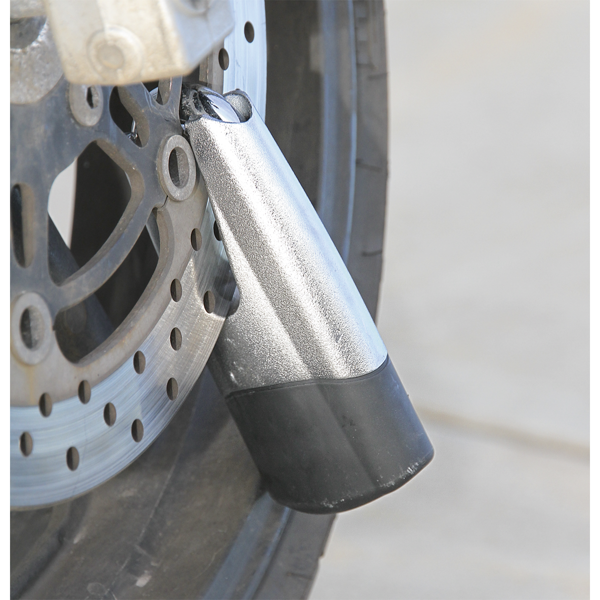Sealey 10.5 x 10.5 x 900mm Motorcycle Chain & Disc Lock 4* ART Approved CLA109DL