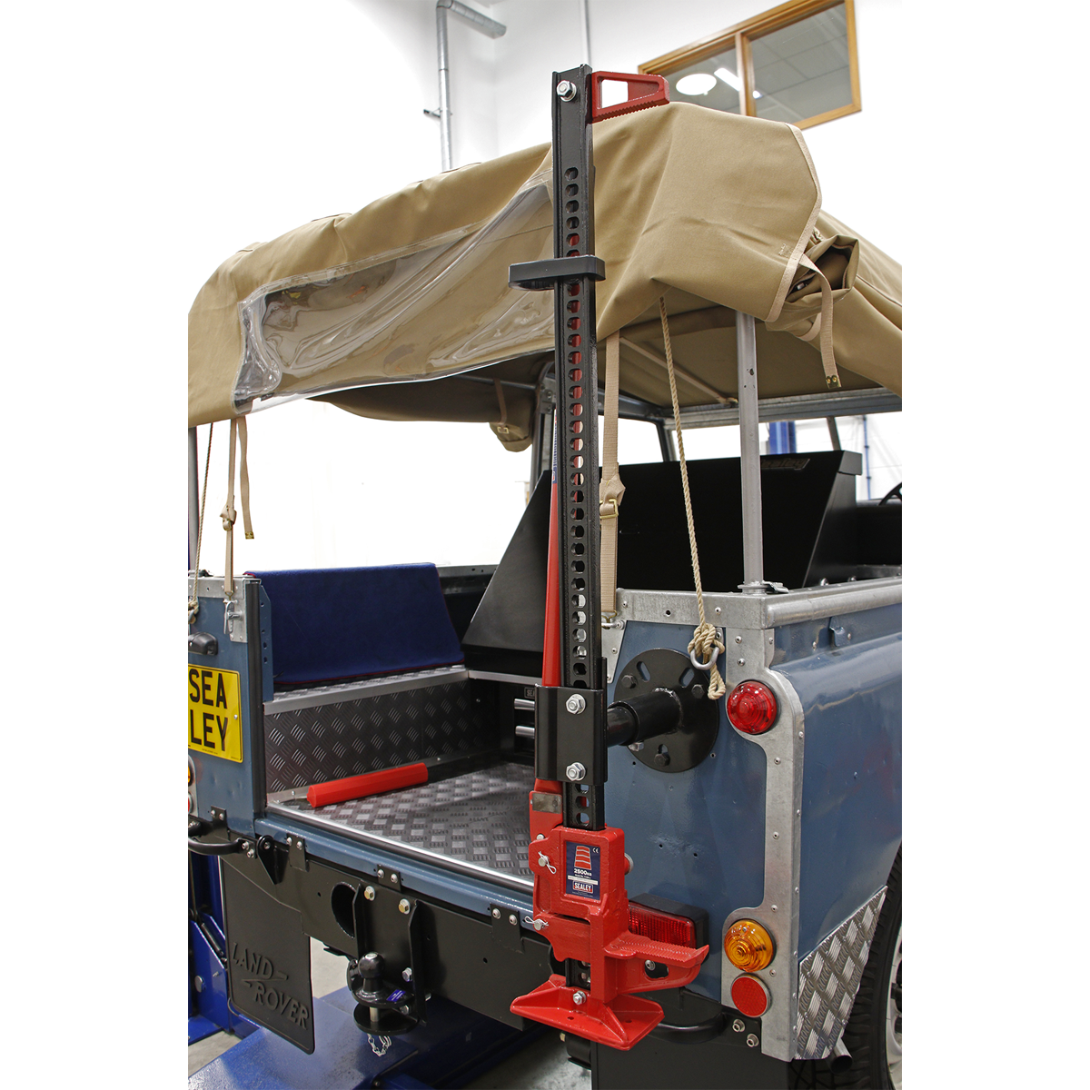Sealey 1200mm Farm Jack - 2.5tonne Capacity FJ48
