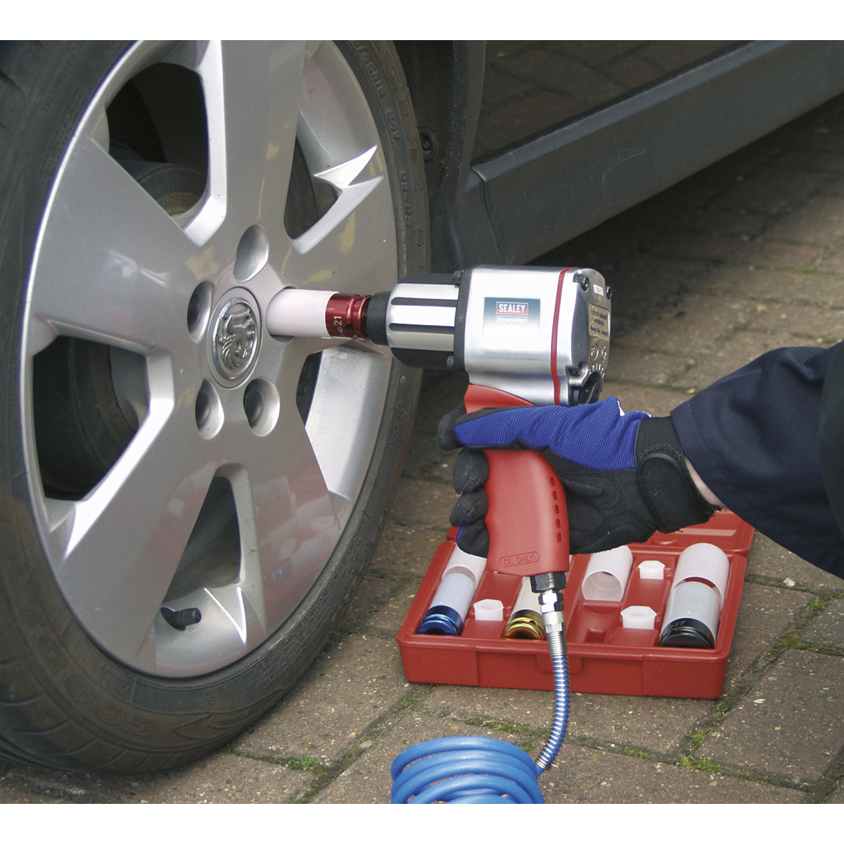 Sealey 1/2"Sq Drive Air Impact Wrench - Twin Hammer GSA02