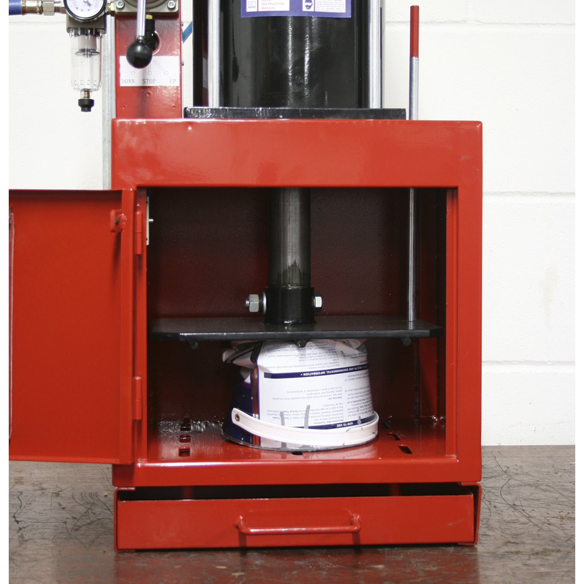 Sealey 2.2tonne Pneumatic Paint Can Crusher HCC08
