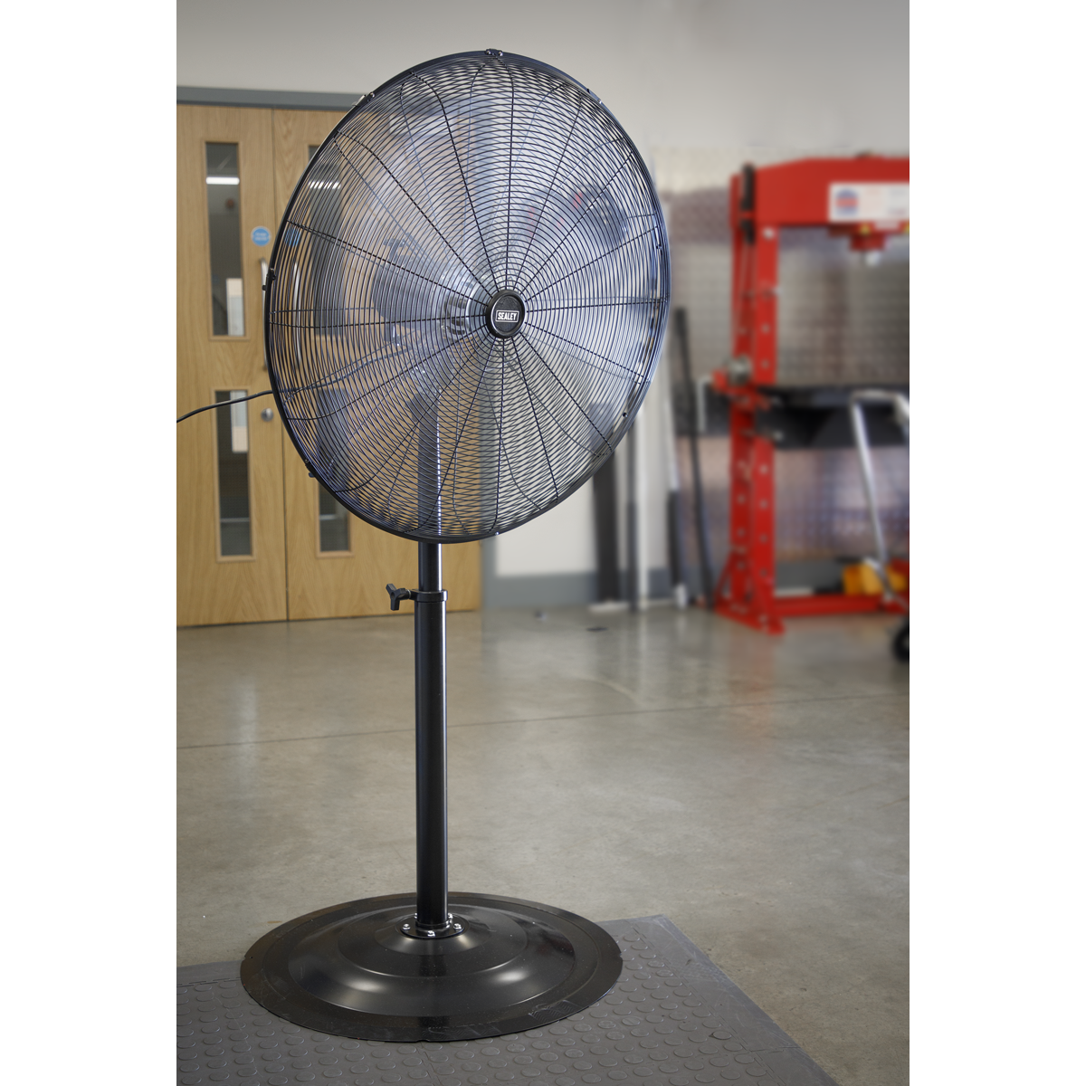 Sealey 30" Industrial High Velocity Oscillating Pedestal Fan HVSF30