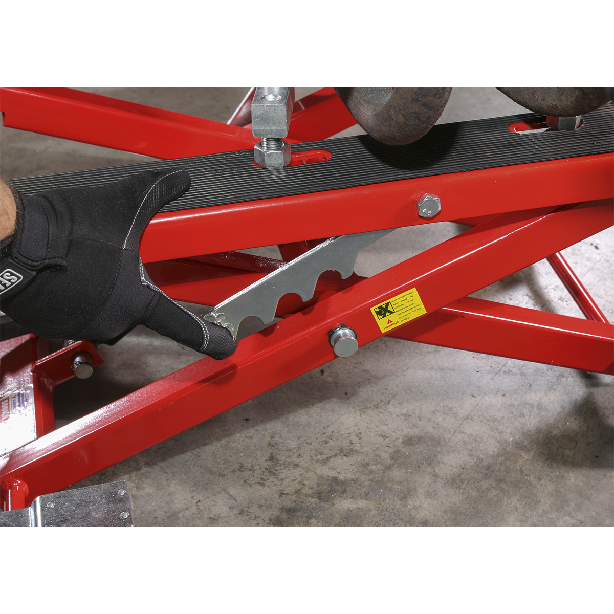 Sealey 500kg Scissor Motorcycle Lift with Frame Supports MC4500