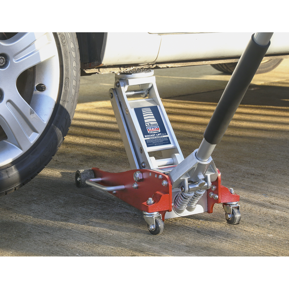 Sealey 1.5tonne Aluminium Low Entry Trolley Jack with Rocket Lift RJA1550