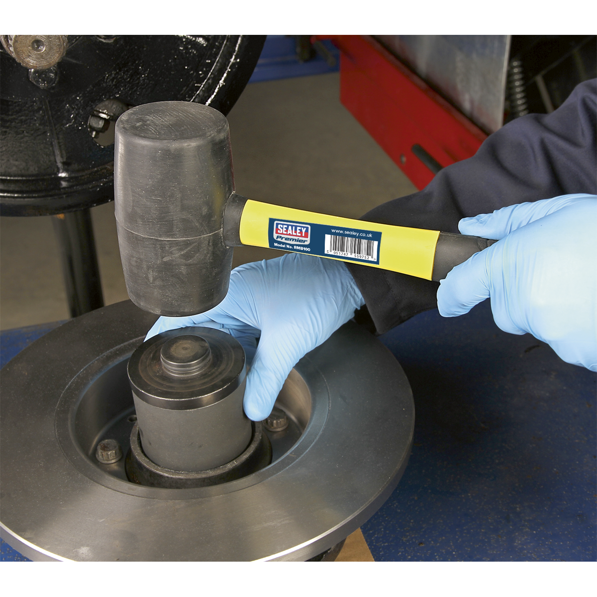 Sealey 1.5lb Rubber Mallet with Fibreglass Shaft RMB150