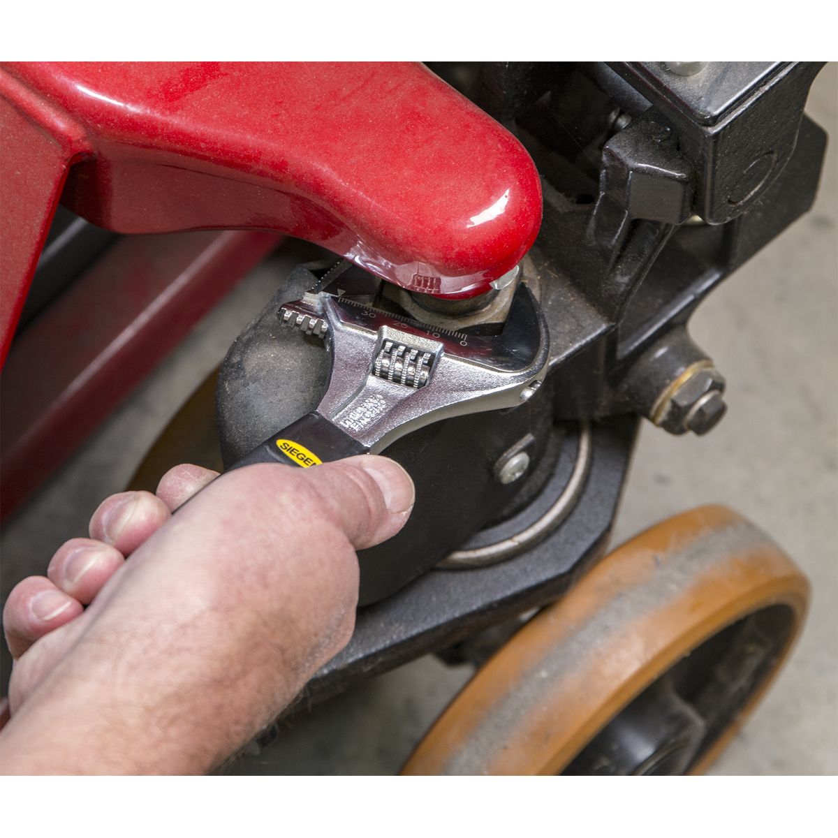 Sealey 200mm Extra-Wide Jaw Capacity Adjustable Wrench S0854