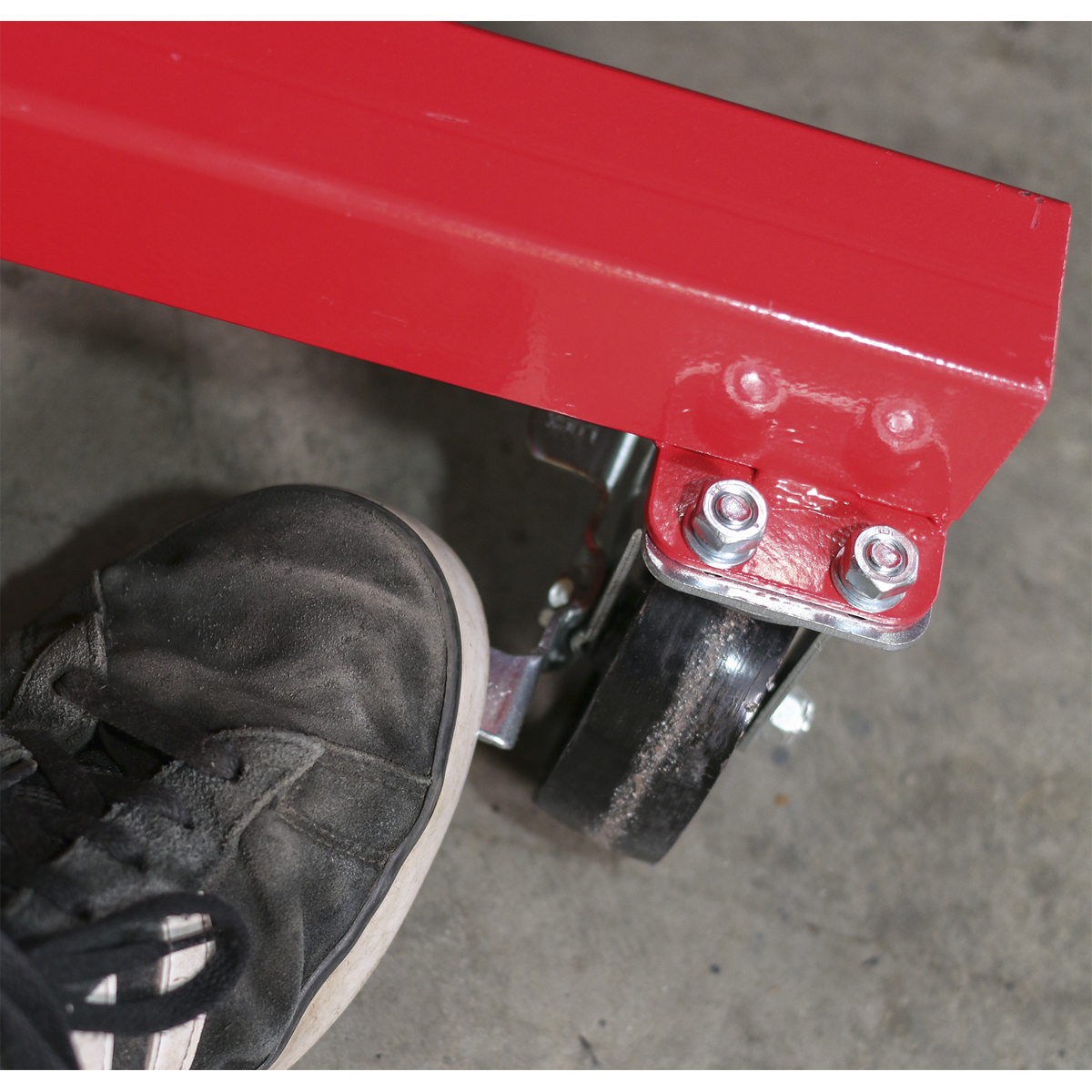 Sealey 900kg Adjustable 2-Post Vehicle Moving Dolly VMD001