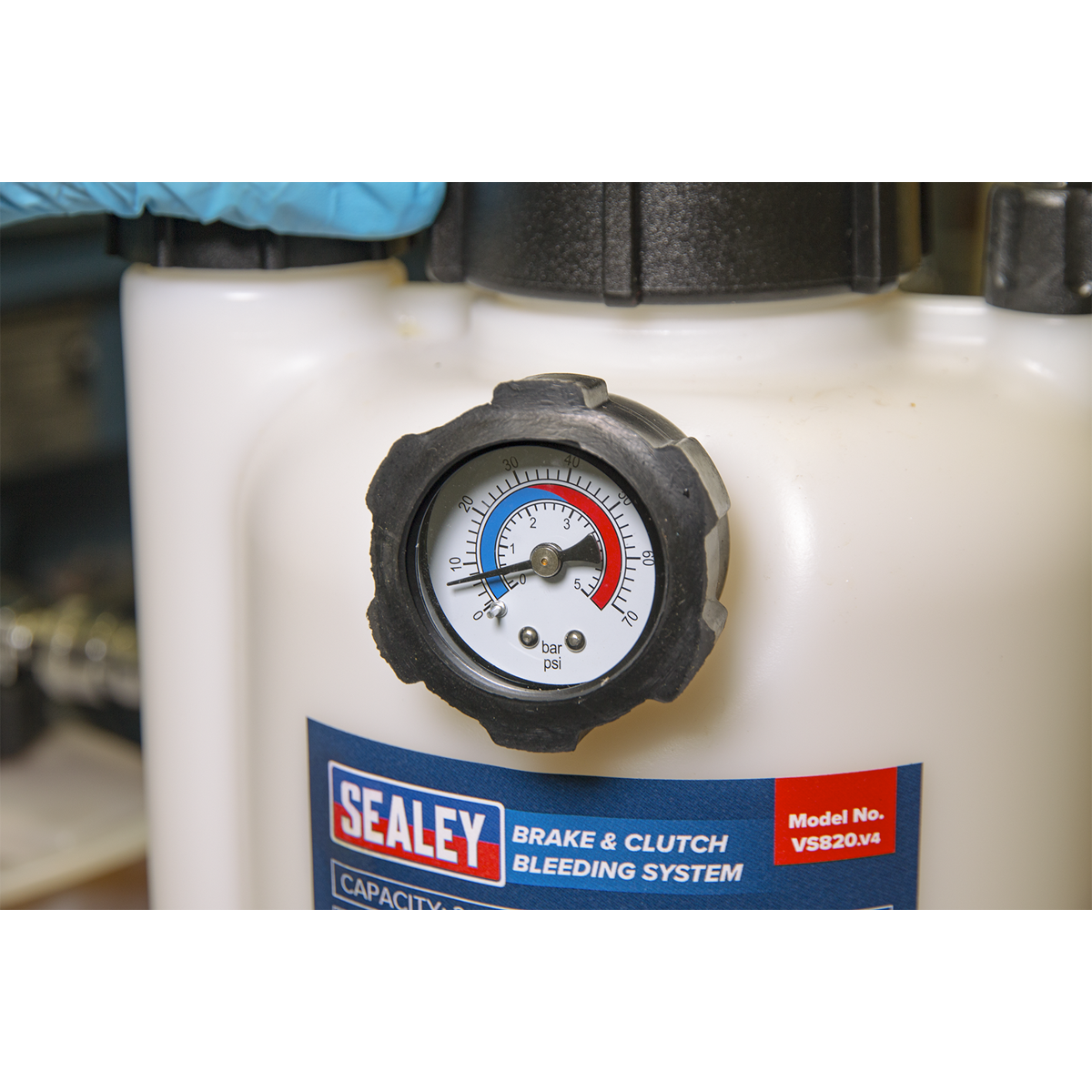 Sealey 2.5L Brake & Clutch Bleeding System VS820