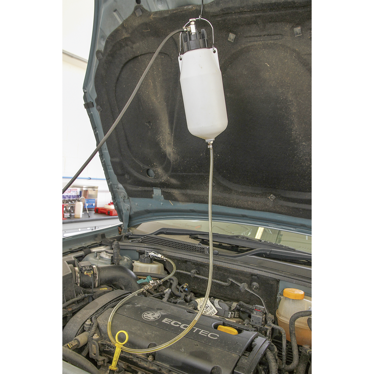 Sealey 1.5L Pneumatic Brake & Clutch Bleeder VS821