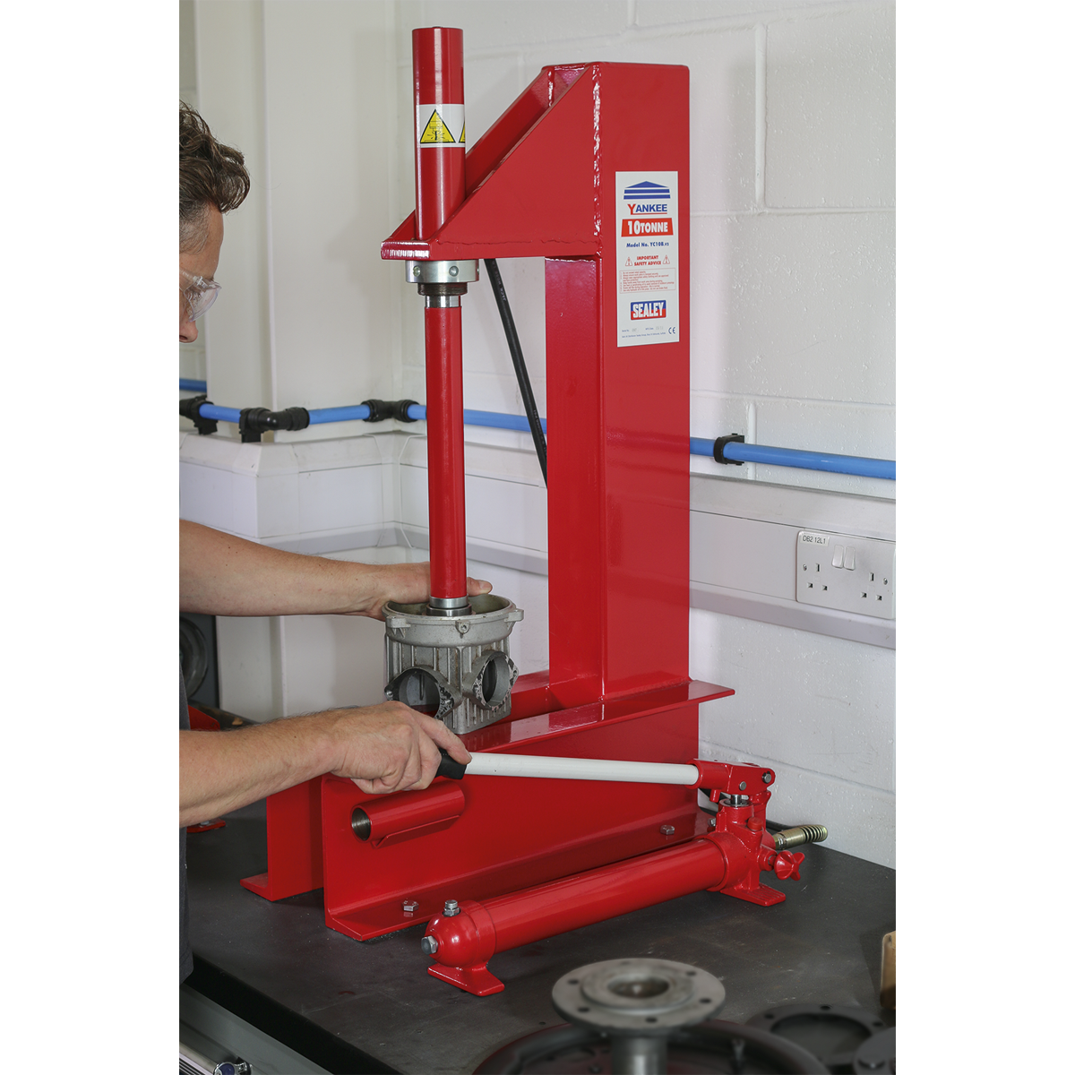 Sealey 10tonne Bench 'C' Type Hydraulic Press YC10B
