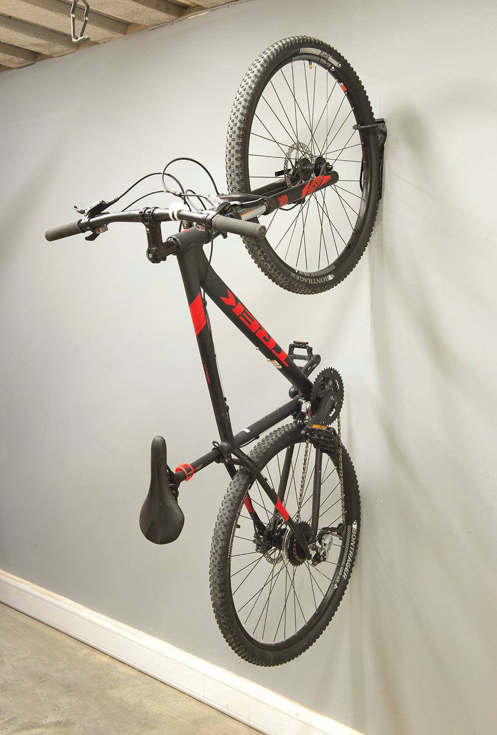 Silverline Wall-Mounted Bicycle Hook 20kg