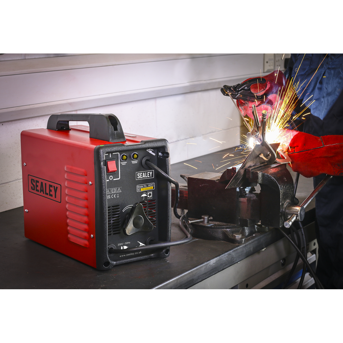 Sealey 140A Arc Welder with Accessory Kit 140XT