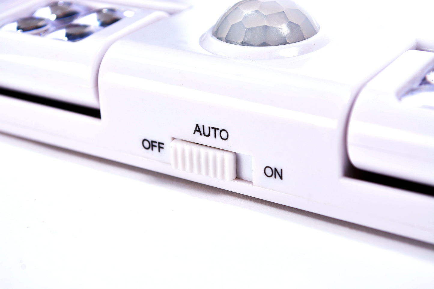 Electralight Adjustable Sensor Light With Batteries 65234