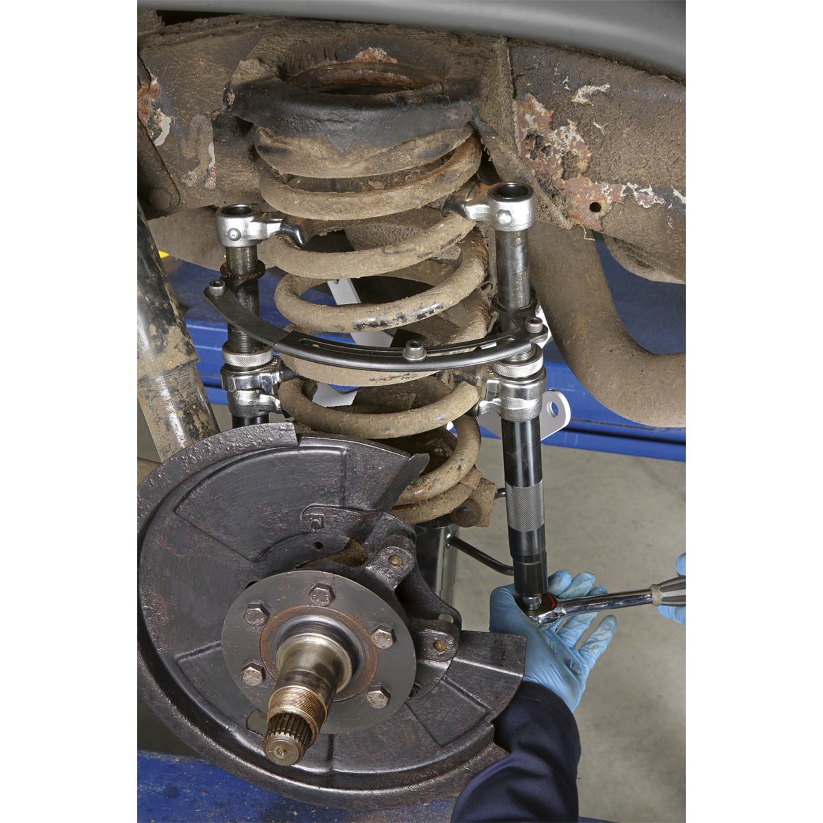 Sealey 2pc Heavy-Duty Coil Spring Compressor with Safety Jaws AK3843