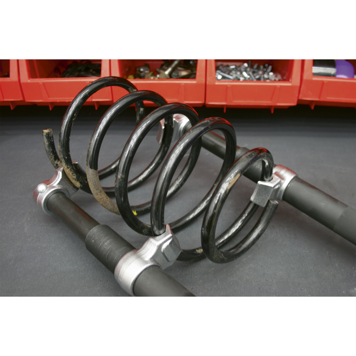 Sealey 2pc Heavy-Duty Coil Spring Compressor Set 2500kg/Pair AK3845