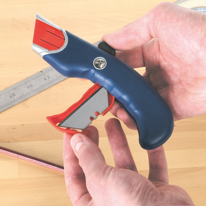 Sealey Auto-Retracting Safety Knife AK8631