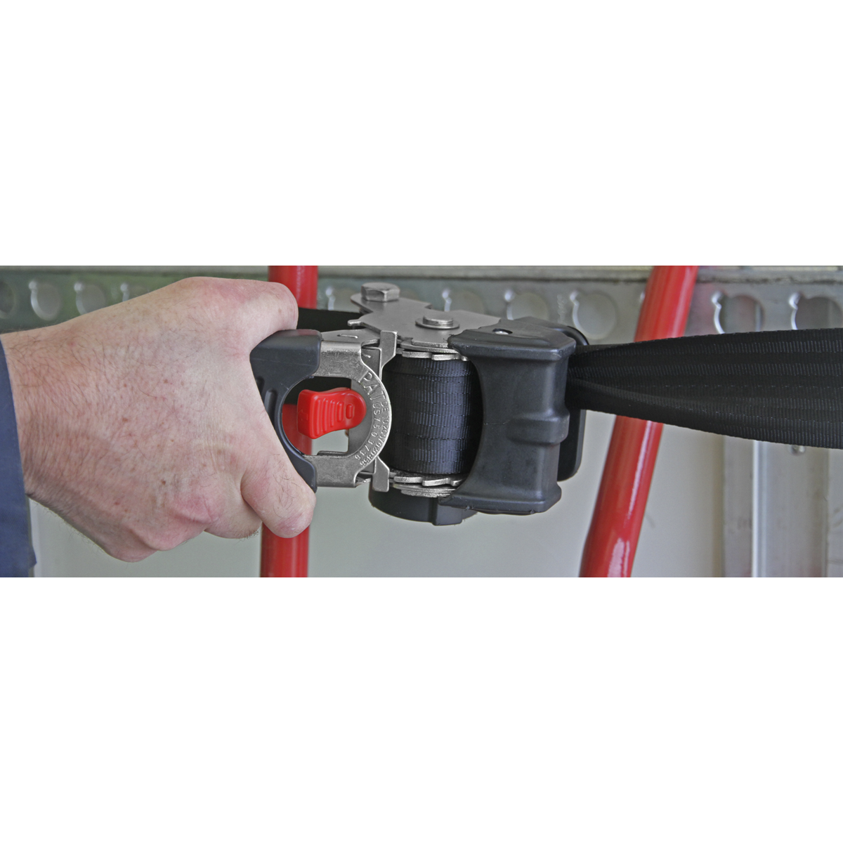 Sealey 50mm x 3m Auto Retractable Ratchet Tie Down ATD50301