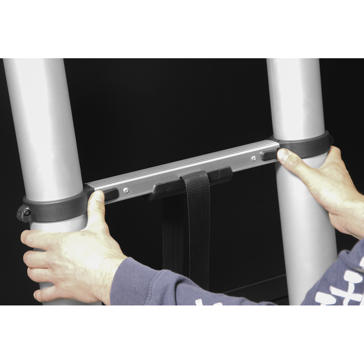 Sealey 13-Tread Trade Aluminium Telescopic Ladder EN 131 ATL13