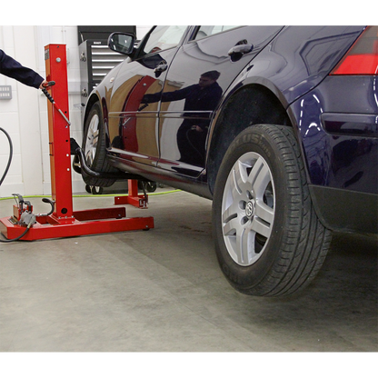 Sealey 1.5tonne Air/Hydraulic Vehicle Lift with Foot Pedal AVR1500FP