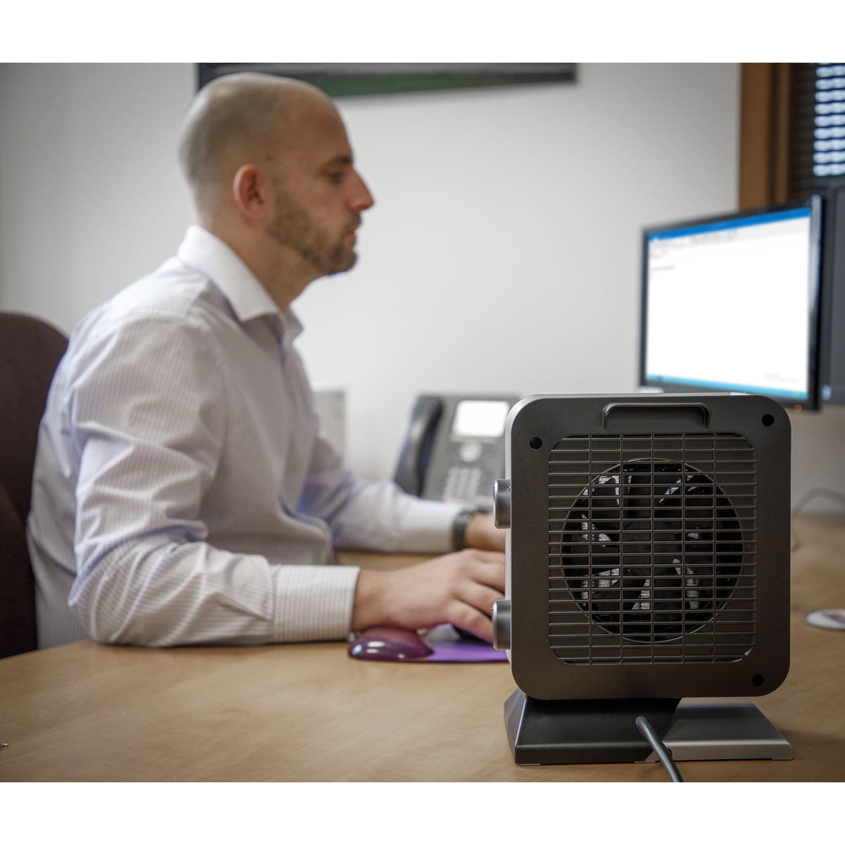 Sealey 1400W Ceramic Fan Heater - 2 Heat Settings CH2013