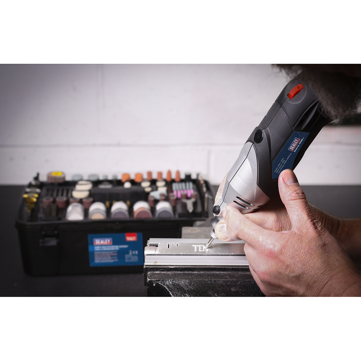 Sealey 219pc Multipurpose Rotary Tool & Engraver Kit E5188