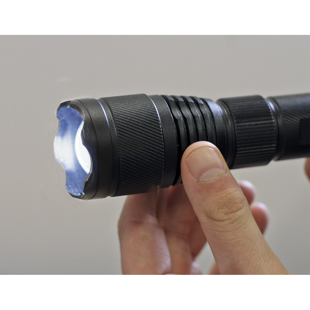 Sealey 10W CREE* XPL LED Rechargeable Aluminium Torch - Adjustable Focus LED449