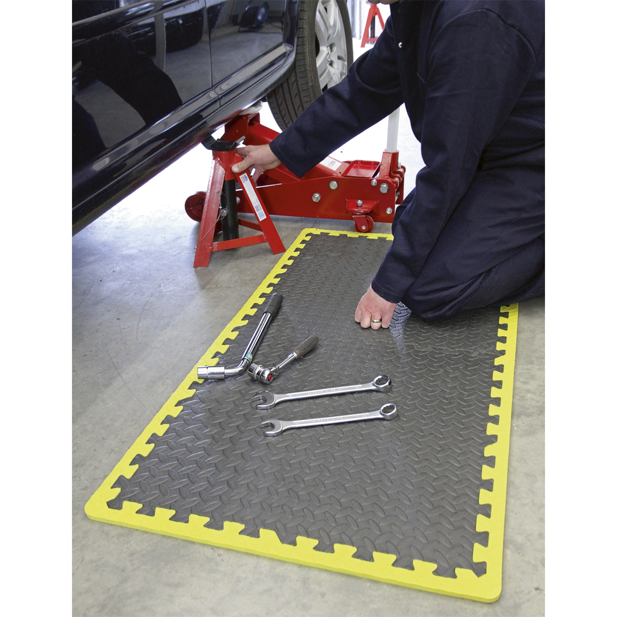 Sealey 1240 x 1825mm Interlocking EVA Foam Workshop Mat Set with Hi-Vis Edges MIC1218Y3