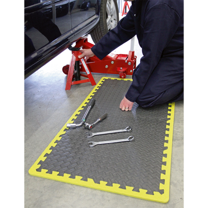 Sealey 1240 x 1825mm Interlocking EVA Foam Workshop Mat Set with Hi-Vis Edges MIC1218Y3
