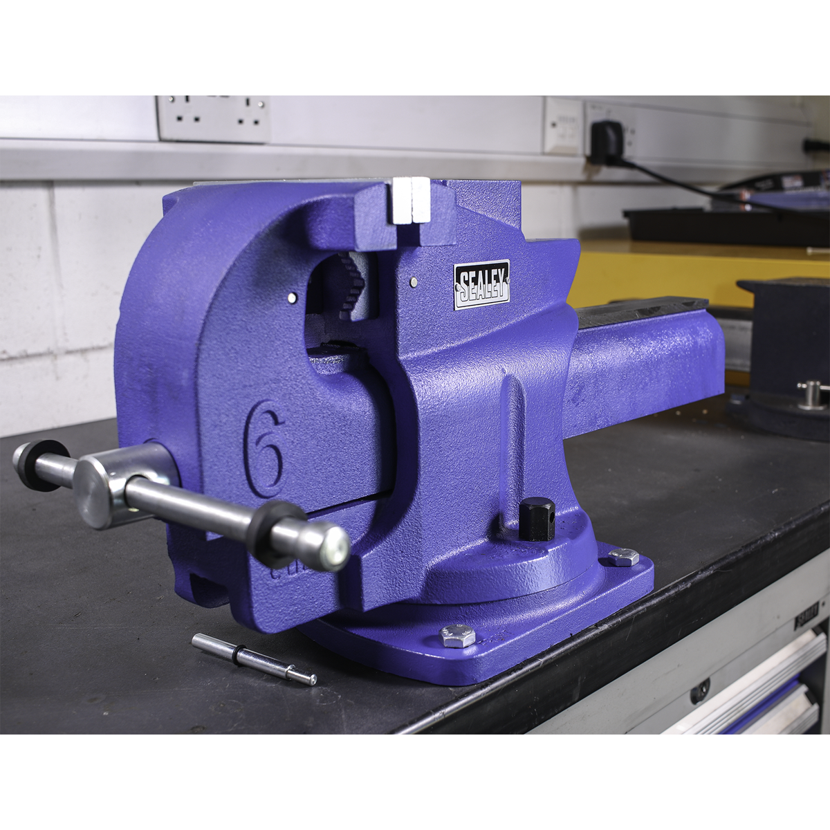 Sealey 150mm Quick Action Swivel Base Cast Iron Vice QAV150