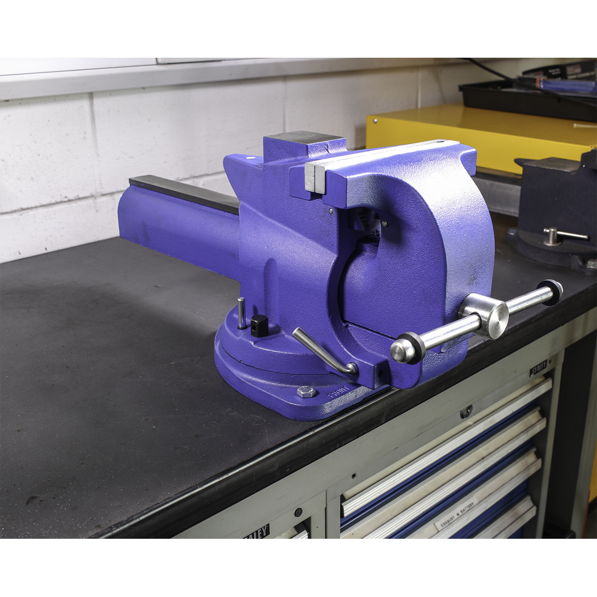 Sealey 200mm Quick Action Swivel Base Cast Iron Vice QAV200