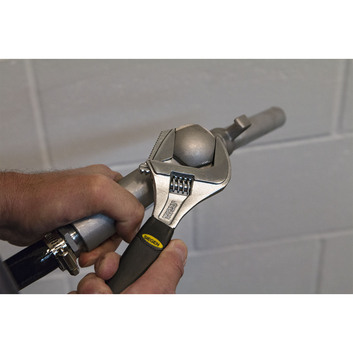 Sealey 200mm Extra-Wide Jaw Capacity Adjustable Wrench S0854