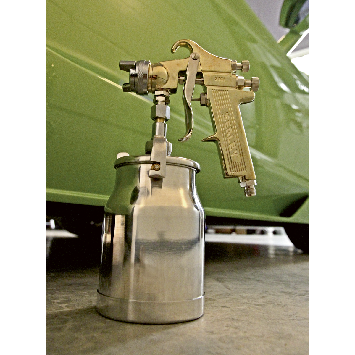 Sealey Workshop Gold Series Suction Feed Spray Gun 1.8mm Set-Up S701