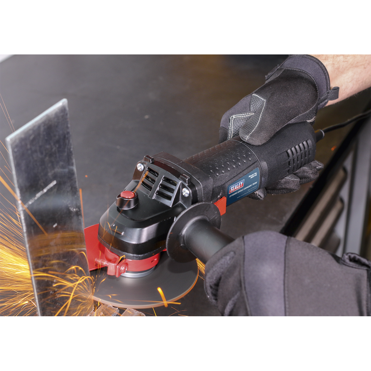 Sealey Ø115mm Angle Grinder 750W - Slim Body SGS115