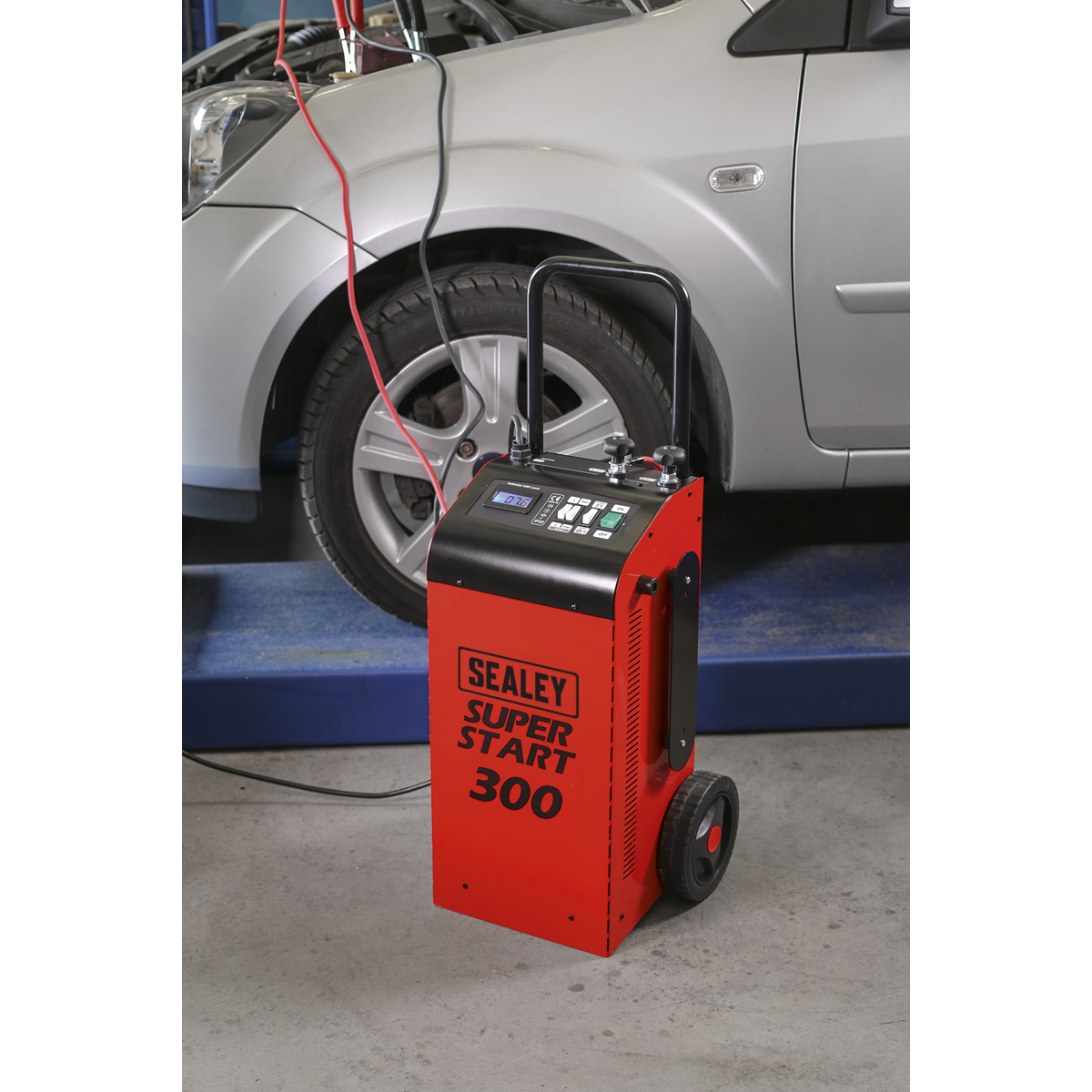 Sealey 300A 12/24V Starter/Charger SUPERSTART300