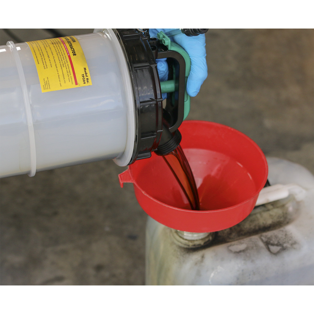Sealey 8L Vacuum Fuel/Fluid Extractor TP204