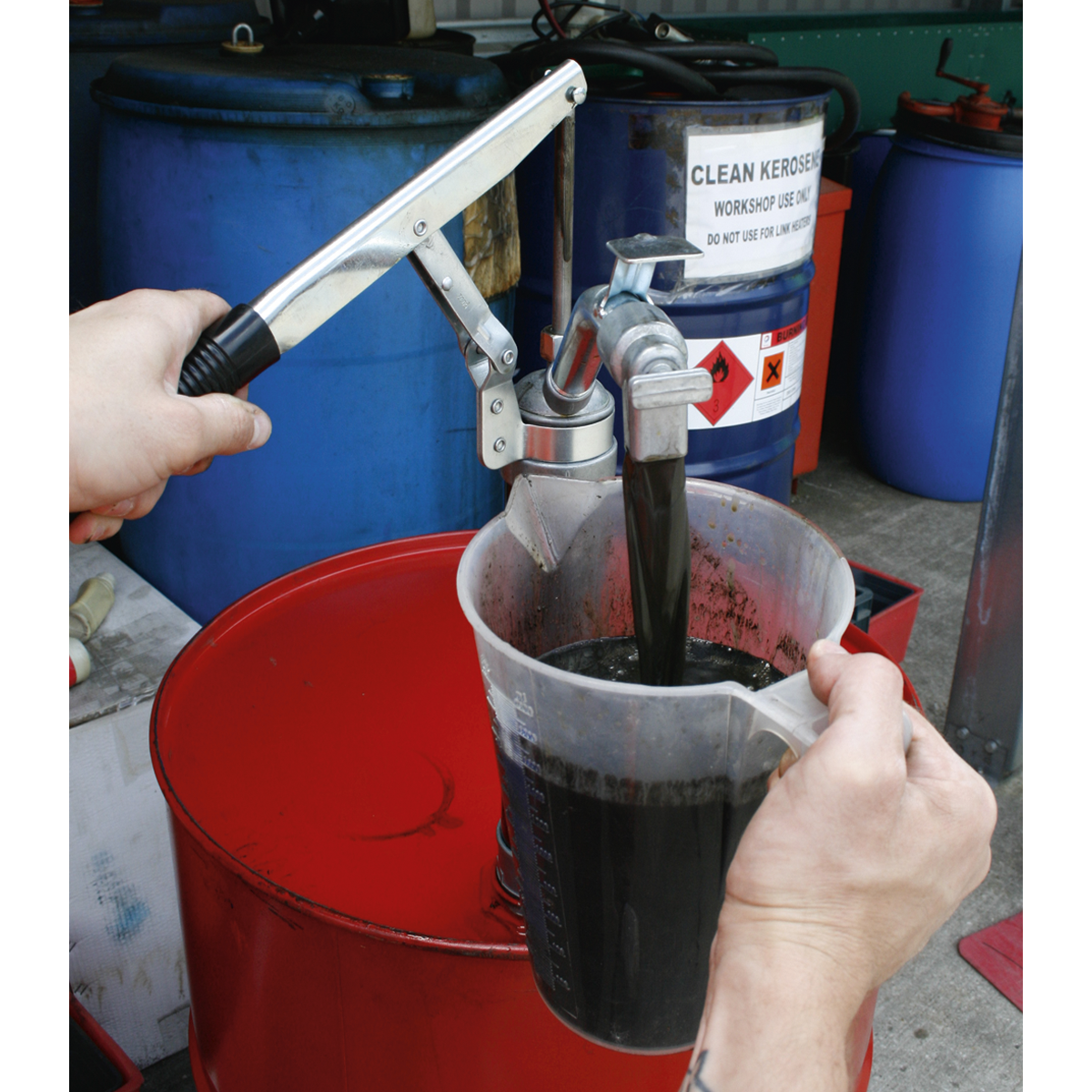 Sealey Heavy-Duty Swivel Handle Lever Pump TP6802