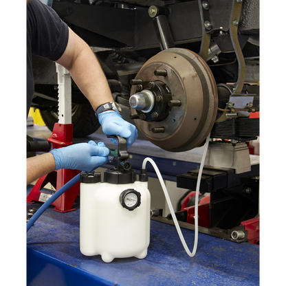 Sealey 5L Workshop Vacuum Brake & Clutch Bleeder VS0202
