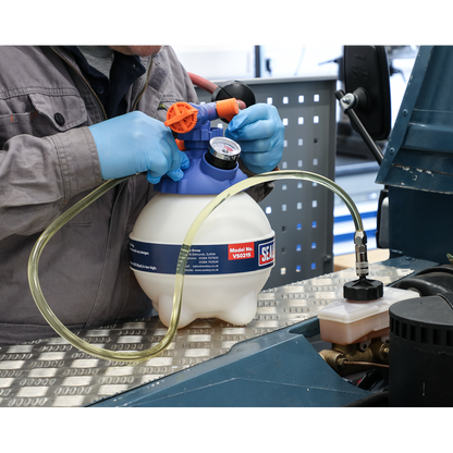 Sealey 3L Pneumatic Brake Bleeder VS0215