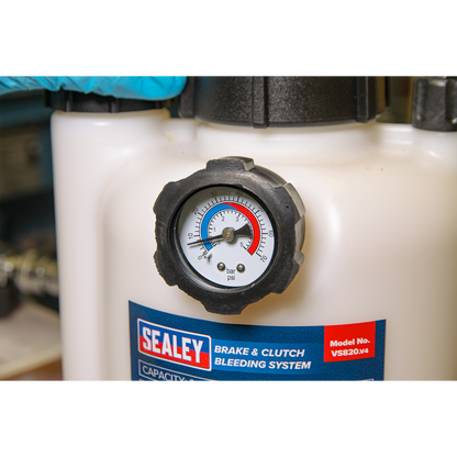 Sealey 2.5L Brake & Clutch Bleeding System VS820
