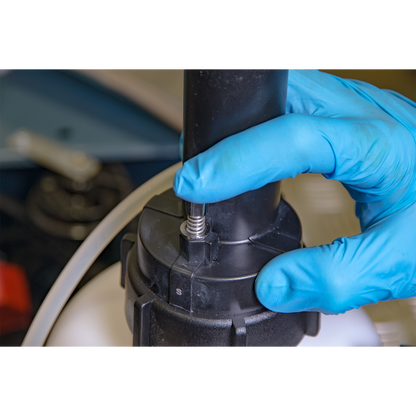Sealey 2.5L Brake & Clutch Bleeding System VS820