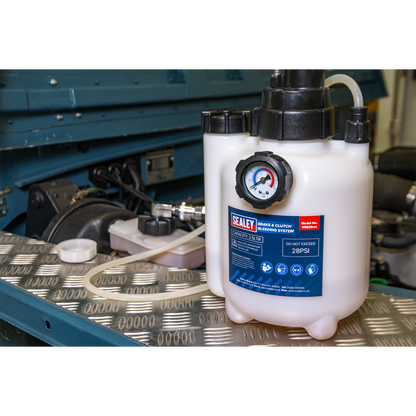 Sealey 2.5L Brake & Clutch Bleeding System VS820