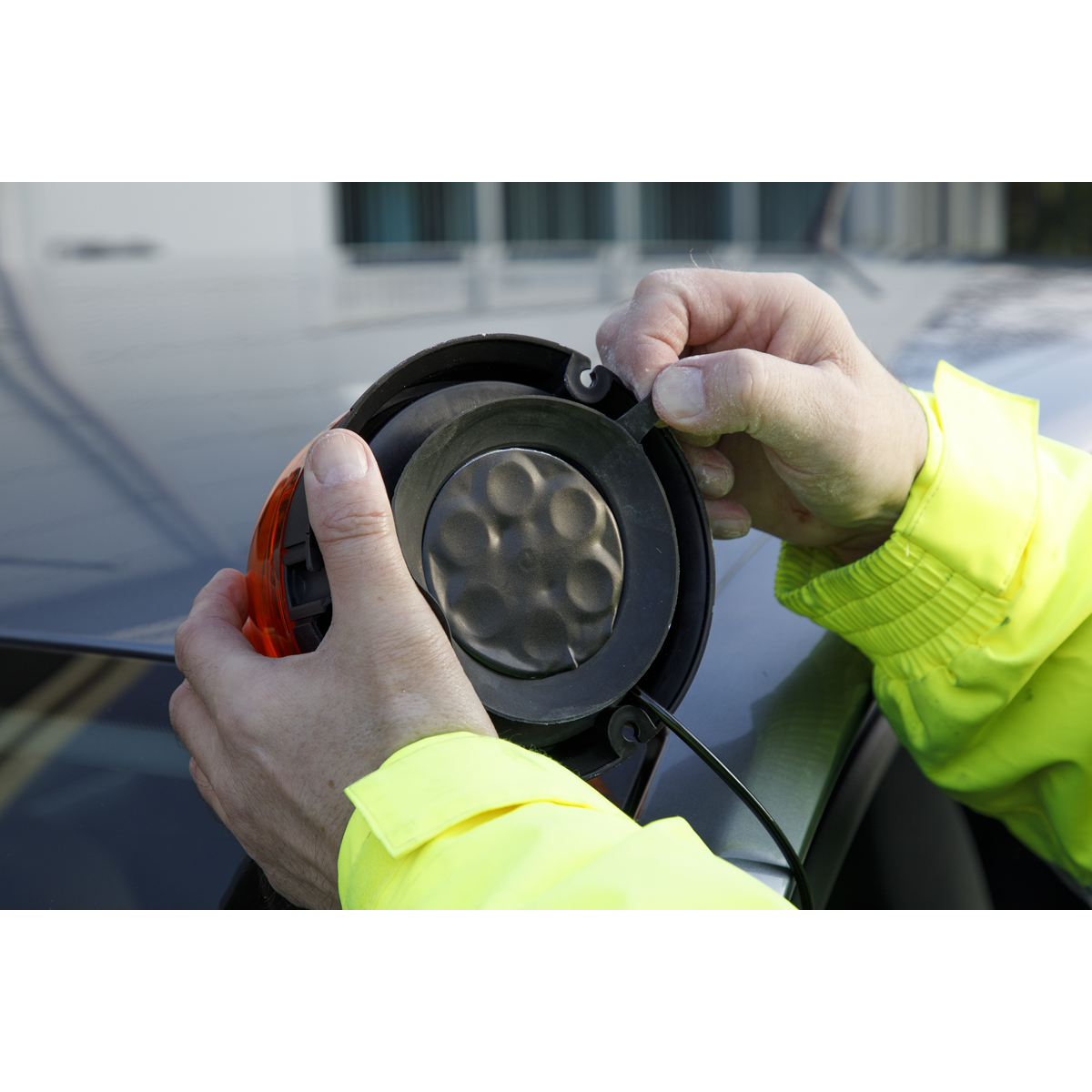 Sealey 12V/24V LED Warning Beacon with Magnetic Base WB954LED